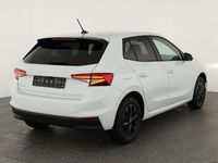 Neu Skoda Fabia Selection 95 PS (69 kW) 2025 Moon weiß metallic Limousine