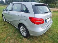 Gebraucht Mercedes B180 122 PS (89 kW) 2012 Silber Van / Kleinbus