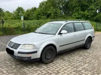 Second-hand VW Passat 101 CP (74 kW) 2004 Argintiu Berlinǎ