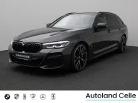 Gebraucht BMW 530 M Sport 286 PS (210 kW) 2023 Sophistograu brillanteffekschwarz Limousine