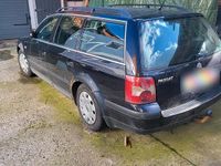 Gebraucht VW Passat 135 PS (99 kW) 2002 Schwarz Kombi