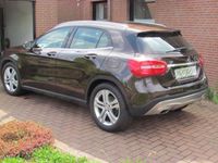 Gebraucht Mercedes GLA200 Urban 156 PS (114 kW) 2015 Braun metallic SUV