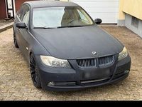 Gebraucht BMW 325 218 PS (160 kW) 2005 Schwarz Limousine