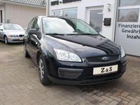 Gebraucht Ford Focus Trend 101 PS (74 kW) 2006 Blau Limousine