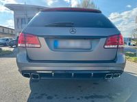 Gebraucht Mercedes E200 136 PS (100 kW) 2015 Schwarz Kombi