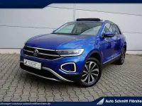 Second-hand VW T-Roc Style 150 CP (110 kW) 2024 Albastru SUV