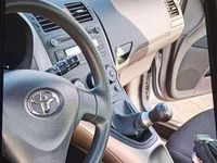 Gebraucht Toyota Auris Team 97 PS (71 kW) 2010 Kleinwagen