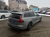 Gebraucht Volvo V60 Plus 349 PS (256 kW) 2025 Grau Kombi