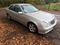 Gebraucht Mercedes E240 Avantgarde 177 PS (130 kW) 2002 Silber Limousine