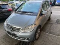 Gebraucht Mercedes A180 Elegance 116 PS (85 kW) 2009 Limousine