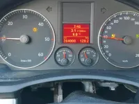 Second-hand VW Jetta 146 CP (107 kW) 2006 Albastru Berlinǎ