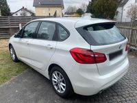 Gebraucht BMW 218 Advantage 136 PS (100 kW) 2016 Weiß Kombi