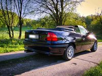 Gebraucht Opel Astra Cabriolet 70 PS (51 kW) 1994 Violet Cabrio