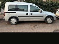 Gebraucht Opel Combo Edition 94 PS (69 kW) 2007 Silber Van / Kleinbus