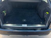Gebraucht Mercedes E220 Avantgarde 170 PS (125 kW) 2015 Schwarz Kombi