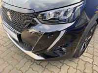 Gebraucht Peugeot e-2008 Allure 100 kW (136 PS) 2021 Lackierung schwarz perla nera/typ aussen (metallic) SUV
