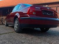 Gebraucht VW Passat 101 PS (74 kW) 1997 Rot Limousine
