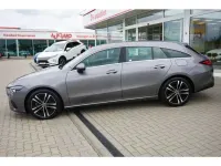 Gebraucht Mercedes CLA200 163 PS (119 kW) 2023 Grau (metallic) Coupé