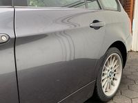 Gebraucht BMW 318 129 PS (94 kW) 2007 Grau Kombi