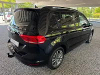 Gebraucht VW Touran Comfortline 150 PS (110 kW) 2026 Schwarz Van / Kleinbus