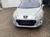 Gebraucht Peugeot 308 120 PS (88 kW) 2011 Silber Kleinwagen