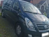 Gebraucht Hyundai H-1 170 PS (125 kW) 2017 Blau Van / Kleinbus