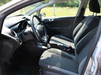 Gebraucht Ford Fiesta SYNC Edition 75 PS (55 kW) 2016 Silber metallic Kleinwagen