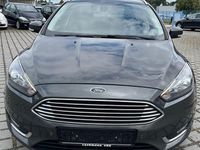 Gebraucht Ford Focus Titanium 125 PS (91 kW) 2018 Grau Limousine