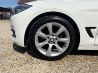 Gebraucht BMW 318 Shadowline 143 PS (105 kW) 2013 Weiß Limousine