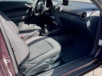 Gebraucht Audi A1 Ambition 86 PS (63 kW) 2012 Violet Kleinwagen