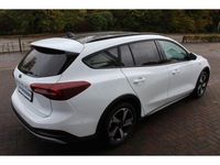 Gebraucht Ford Focus Active X 116 PS (85 kW) 2024 Weiß Limousine