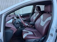 Gebraucht Ford Fiesta Titanium 101 PS (74 kW) 2012 Weiß Kleinwagen