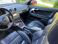 Gebraucht Audi Cabriolet S-Line 105 PS (77 kW) 2009 Rot Cabrio