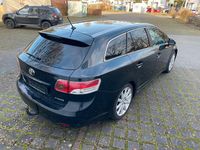 Gebraucht Toyota Avensis Executive 152 PS (111 kW) 2011 Schwarz Kombi