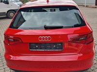 Używany Audi A3 Ambiente 122 KM (89 kW) 2013 Czerwony Sedan/Limuzyna
