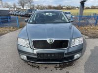 Gebraucht Skoda Octavia Ambiente 102 PS (75 kW) 2005 Grau Limousine