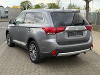 Gebraucht Mitsubishi Outlander Plus 150 PS (110 kW) 2018 Grau SUV