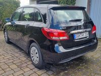 Gebraucht Mercedes B160 102 PS (75 kW) 2017 Schwarz Van / Kleinbus