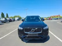 Gebraucht Volvo XC90 Momentum 235 PS (172 kW) 2021 Schwarz SUV