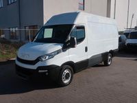 Second-hand Iveco Daily 106 CP (77 kW) 2014 Alb Berlinǎ