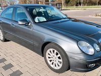 Gebraucht Mercedes E200 Elegance 184 PS (135 kW) 2007 Grau Limousine