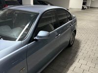 Second-hand BMW 318 Performance 143 CP (105 kW) 2010 Albastru Berlinǎ