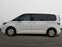 Gebraucht VW Multivan Basis 150 PS (110 kW) 2023 Candyweiß Van / Kleinbus