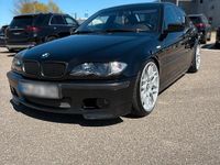 Gebraucht BMW 320 150 PS (110 kW) 2001 Schwarz Limousine