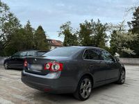 Gebraucht VW Jetta 105 PS (77 kW) 2009 Grau Limousine