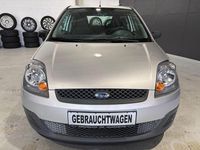 Usata Ford Fiesta 69 CV (50 kW) 2006 Argento Utilitaria