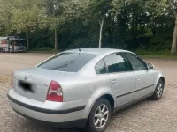 Gebraucht VW Passat 100 PS (73 kW) 2004 Silber Limousine