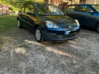 Gebraucht Ford Fiesta 70 PS (51 kW) 2005 Blau Kleinwagen