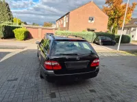 Gebraucht Mercedes E200 Classic 163 PS (119 kW) 2005 Schwarz Kombi