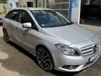 Gebraucht Mercedes B200 156 PS (114 kW) 2012 Grau Kleinwagen